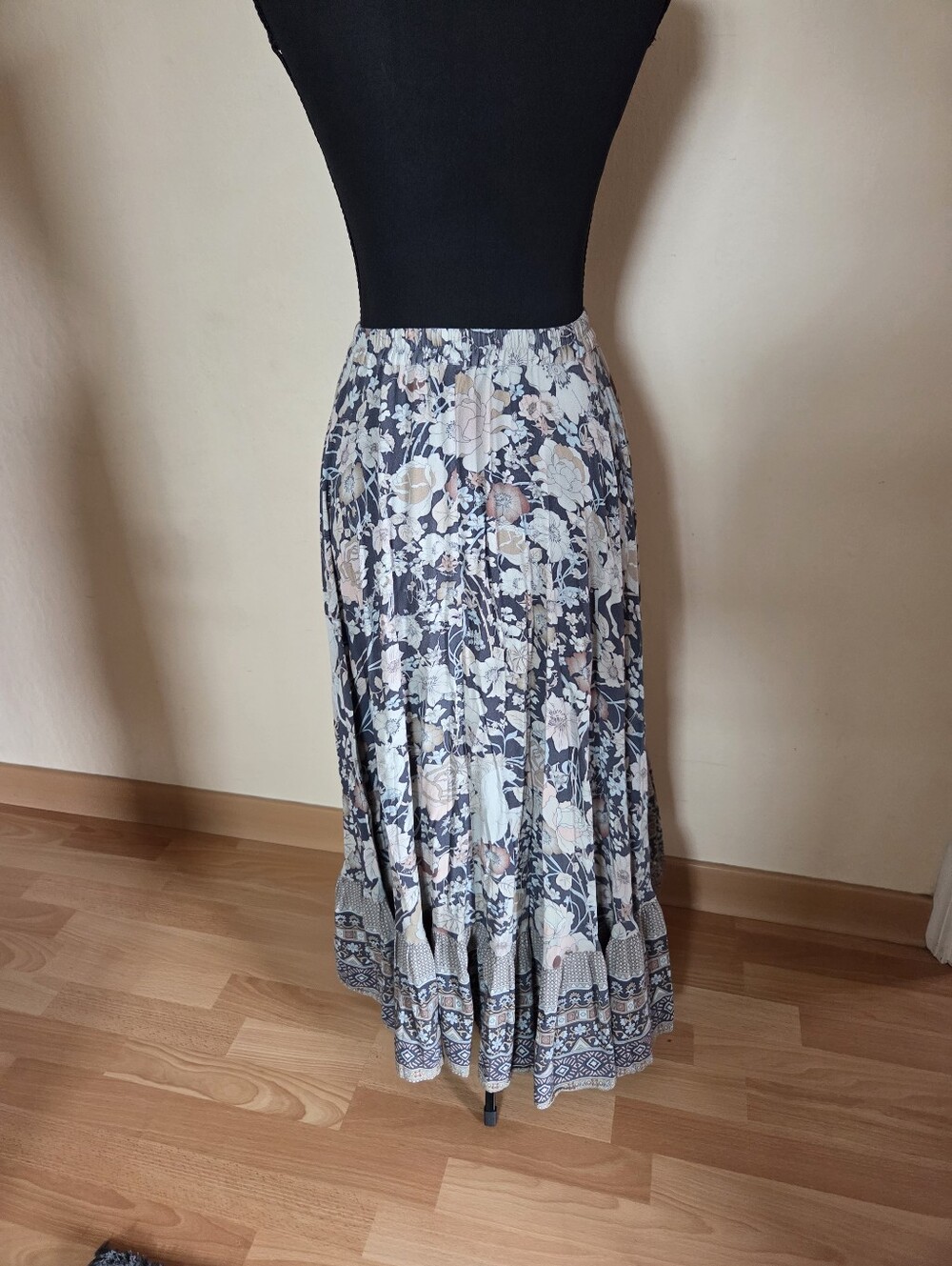 Spell Amethyst Nightfall Castaway Floral High-Low Maxi Skirt Boho Festival Small - Picture 9 of 12